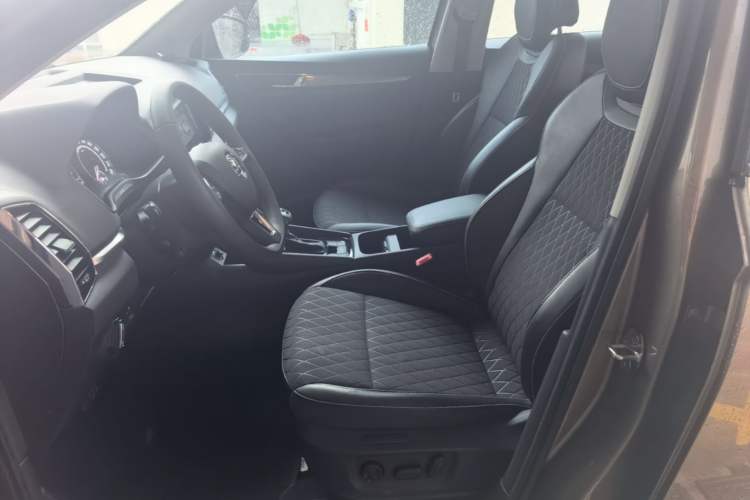 Used Skoda Karoq 2021 TSI280 Luxury Edition Left Front Seat