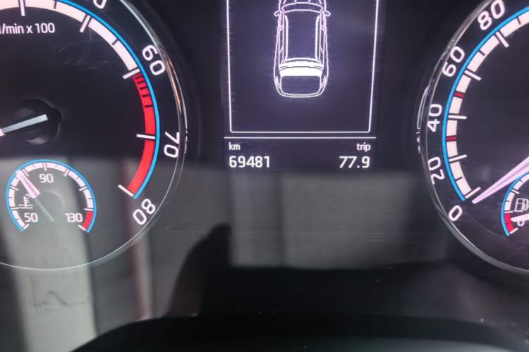 Used Skoda Karoq 2021 TSI280 Luxury Edition Odometer Close Up