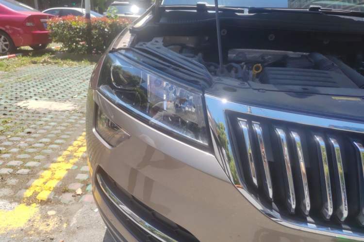 Used Skoda Karoq 2021 TSI280 Technology Edition Right Front Headlight