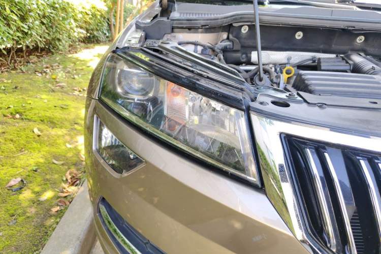 Used Skoda Karoq 2021 TSI280 Luxury Edition Right Front Headlight