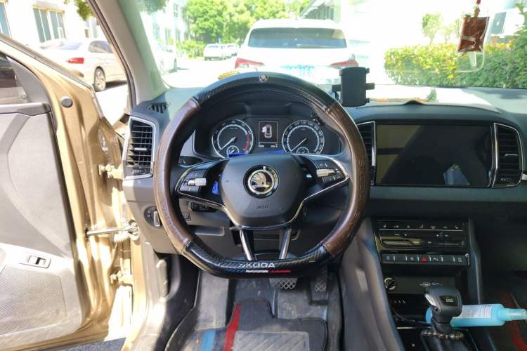 Used Skoda Karoq 2021 TSI280 Luxury Edition Steering Wheel