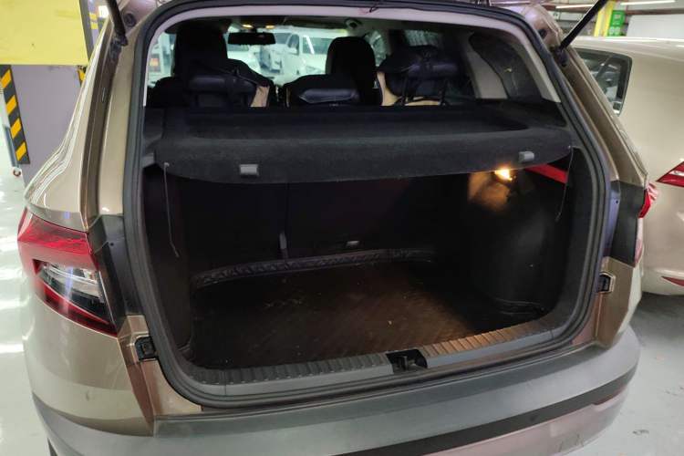 Used Skoda Karoq 2021 TSI280 Luxury Edition Trunk