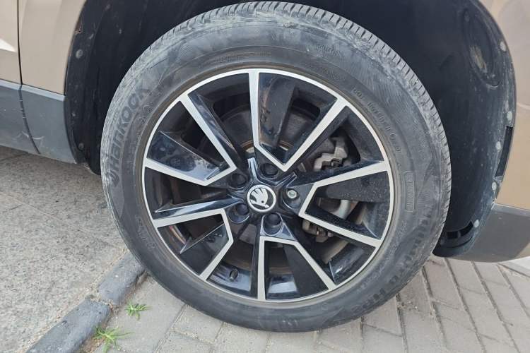 Used Skoda Karoq 2021 TSI280 Technology Edition Exterior 7