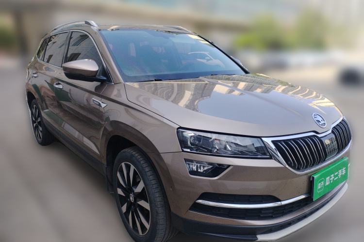Used Skoda Karoq 2021 TSI280 Luxury Edition Front Right 45 Deg
