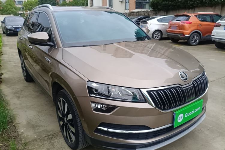 Used Skoda Karoq 2021 TSI280 Luxury Edition Front Right 45 Deg
