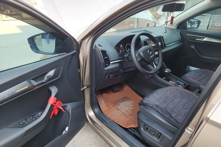 Used Skoda Karoq 2021 TSI280 Technology Edition Interior 3