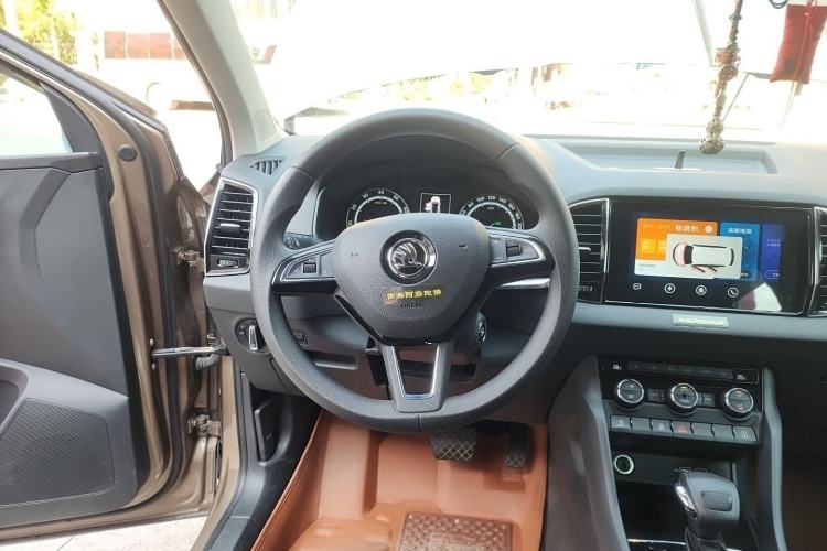 Used Skoda Karoq 2021 TSI280 Technology Edition Steering Wheel