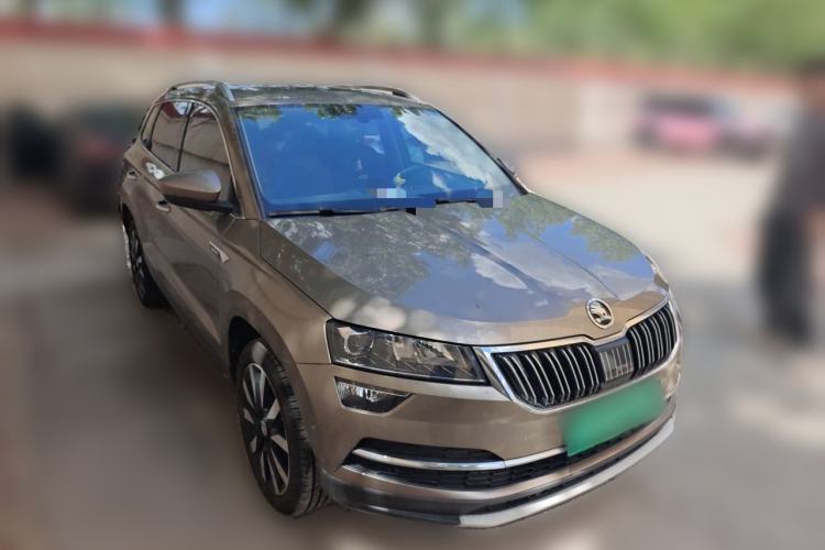 Used Skoda Karoq 2021 TSI280 Luxury Edition Front Right 45 Deg