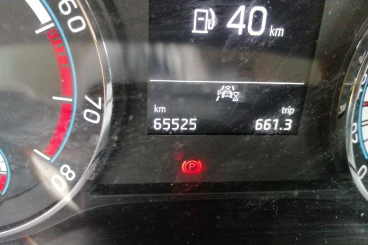 Used Skoda Karoq 2021 TSI280 Luxury Edition Odometer Close Up
