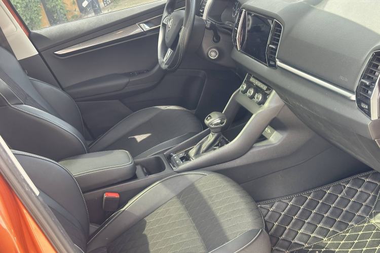 Used Skoda Karoq 2021 TSI280 Luxury Edition Interior 5