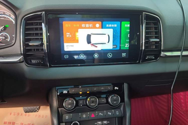 Used Skoda Karoq 2021 TSI280 Luxury Edition Audio And AC Panel
