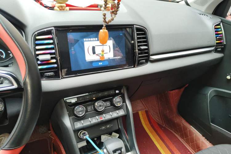 Used Skoda Karoq 2021 TSI280 Luxury Edition Audio And AC Panel