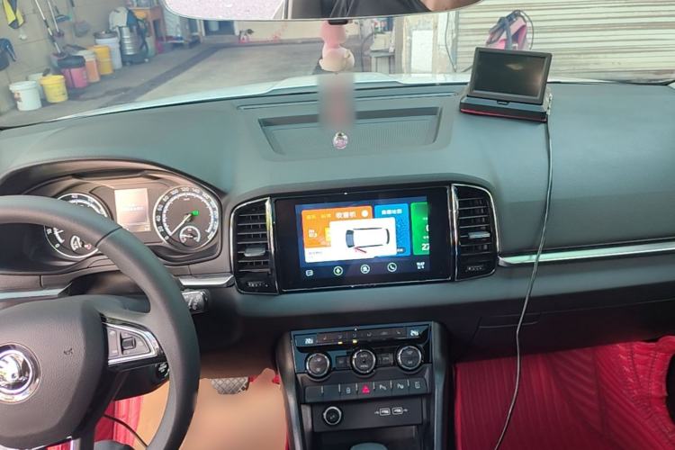 Used Skoda Karoq 2021 TSI280 Luxury Edition Center Console