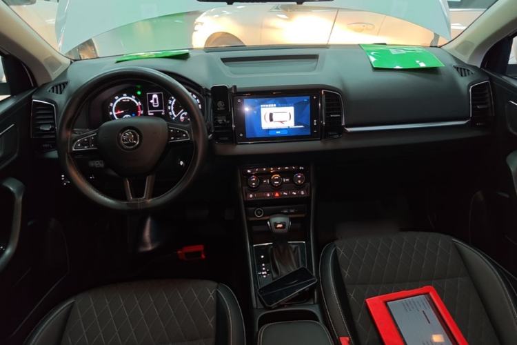 Used Skoda Karoq 2021 TSI280 Luxury Edition Center Console