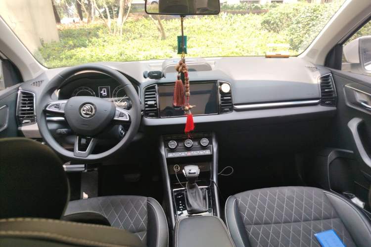 Used Skoda Karoq 2021 TSI280 Luxury Edition Center Console