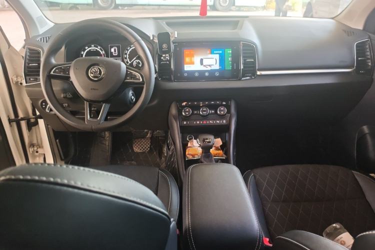 Used Skoda Karoq 2021 TSI280 Luxury Edition Center Console