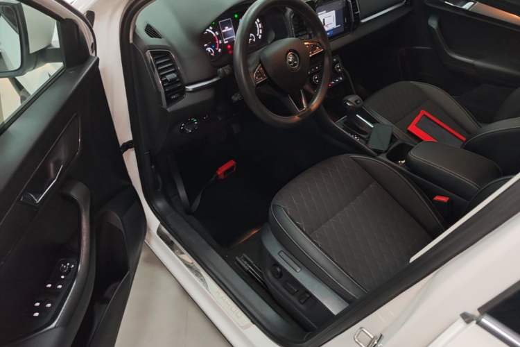 Used Skoda Karoq 2021 TSI280 Luxury Edition Driver Seat