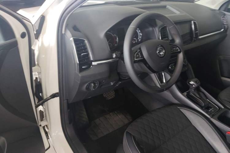 Used Skoda Karoq 2021 TSI280 Technology Edition Driver Seat
