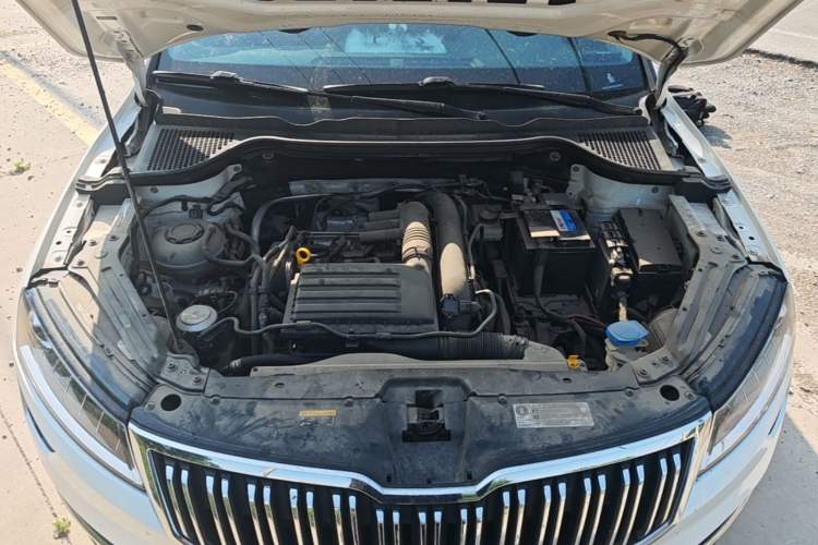 Used Skoda Karoq 2021 TSI280 Technology Edition Engine Bay