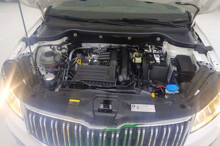 Used Skoda Karoq 2021 TSI280 Technology Edition Engine Bay