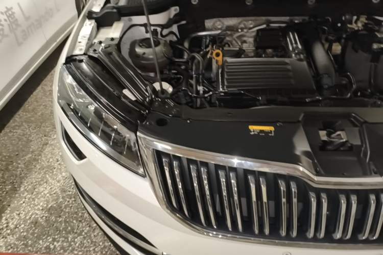 Used Skoda Karoq 2021 TSI280 Technology Edition Engine Bay Right