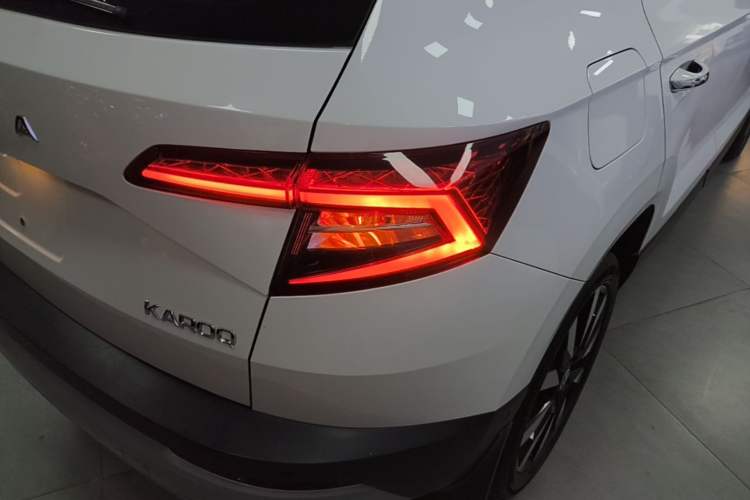 Used Skoda Karoq 2021 TSI280 Luxury Edition Exterior 3