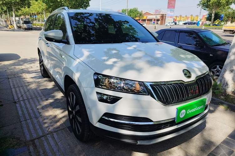 Used Skoda Karoq 2021 TSI280 Luxury Edition Front Right 45 Deg