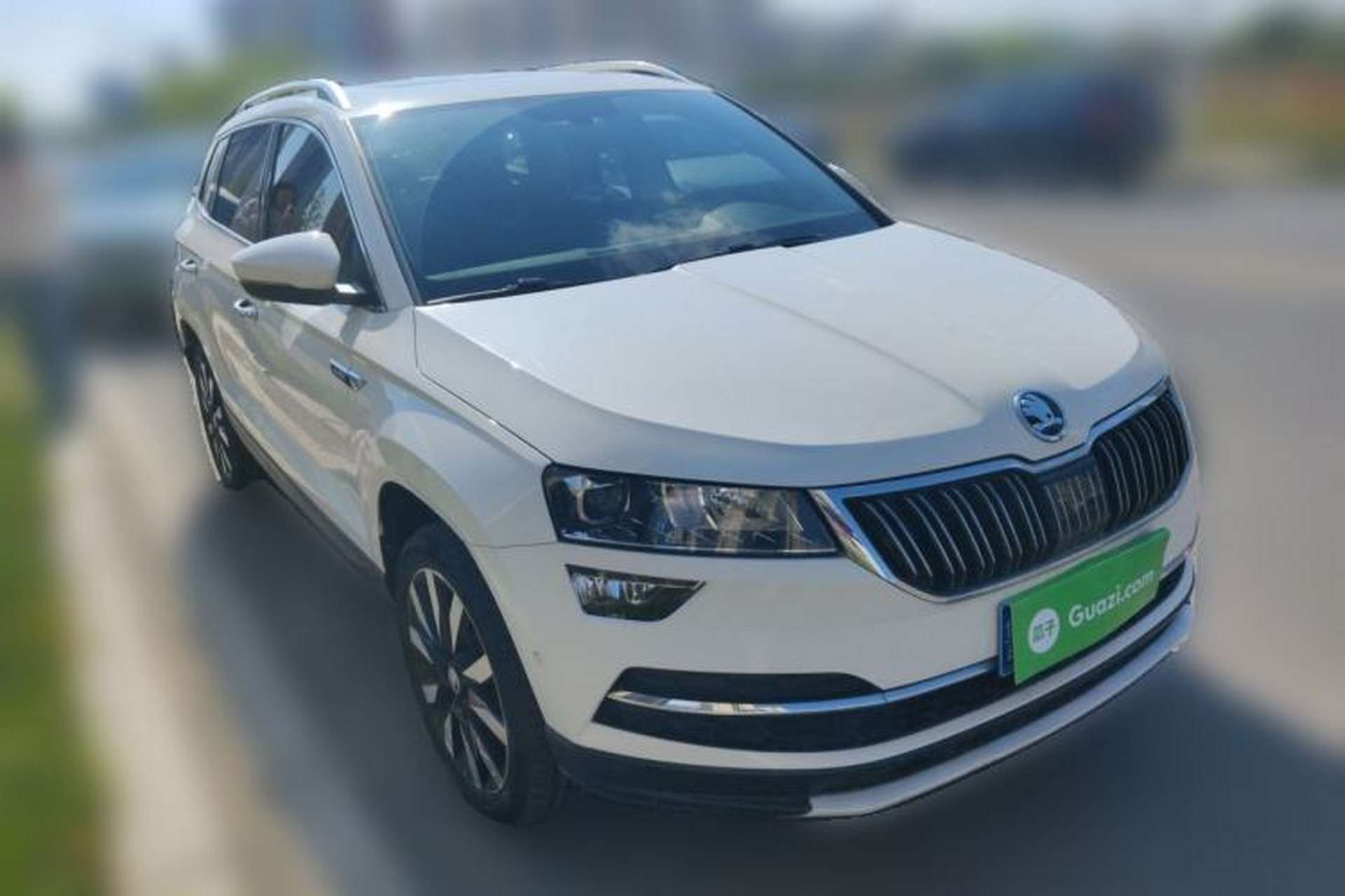 Used Skoda Karoq 2021 TSI280 Luxury Edition Front Right 45 Deg