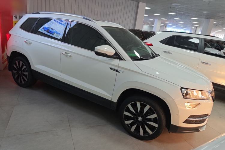 Used Skoda Karoq 2021 TSI280 Luxury Edition Front Right 45 Deg