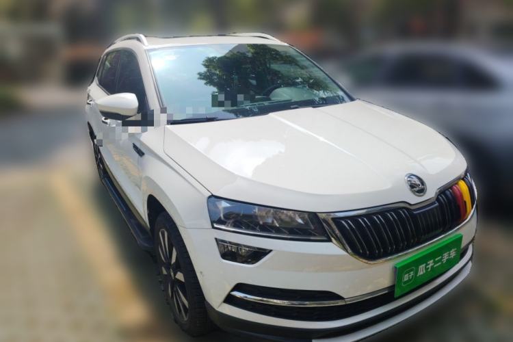 Used Skoda Karoq 2021 TSI280 Luxury Edition Front Right 45 Deg