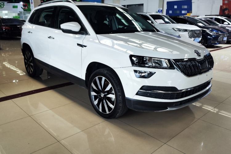 Used Skoda Karoq 2021 TSI280 Luxury Edition Front Right 45 Deg
