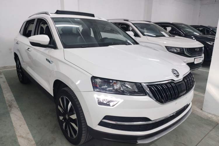 Used Skoda Karoq 2021 TSI280 Luxury Edition Front Right 45 Deg