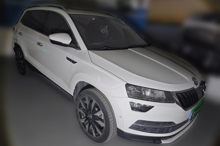 Used Skoda Karoq 2021 TSI280 Luxury Edition Front Right 45 Deg