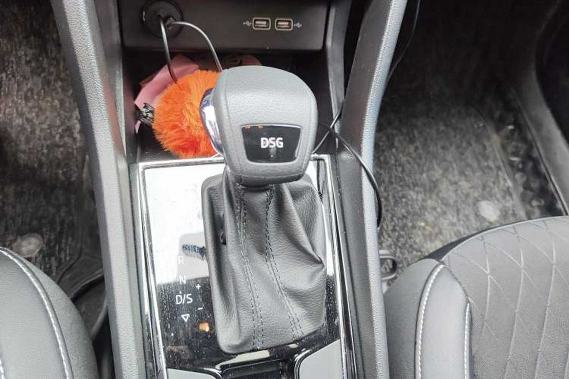 Used Skoda Karoq 2021 TSI280 Luxury Edition Gear Lever
