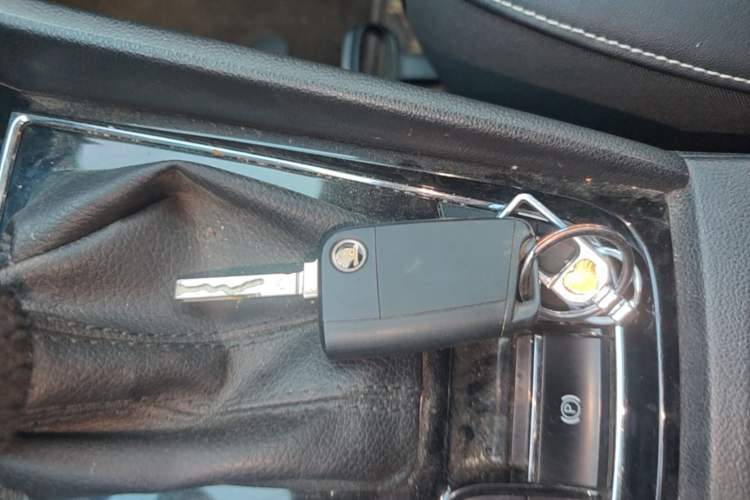 Used Skoda Karoq 2021 TSI280 Technology Edition Interior 1
