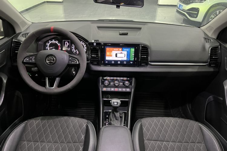 Used Skoda Karoq 2021 TSI280 Luxury Edition Interior 1