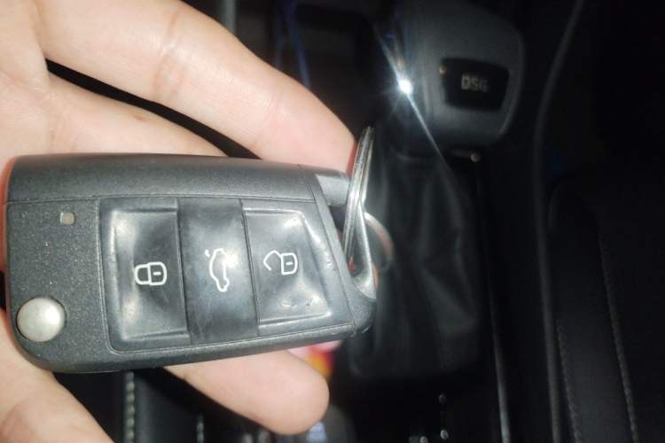 Used Skoda Karoq 2021 TSI280 Luxury Edition Interior 1