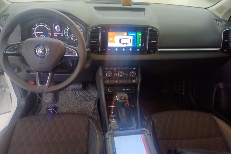 Used Skoda Karoq 2021 TSI280 Technology Edition Interior 2