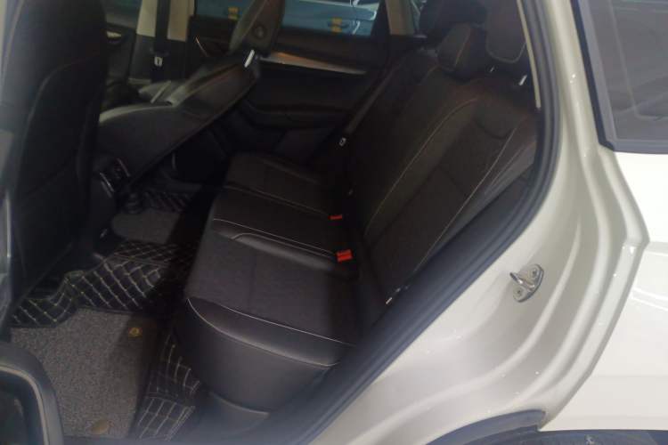 Used Skoda Karoq 2021 TSI280 Technology Edition Interior 4