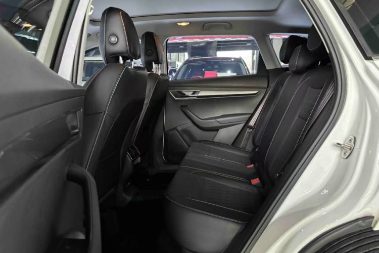 Used Skoda Karoq 2021 TSI280 Luxury Edition Interior 6