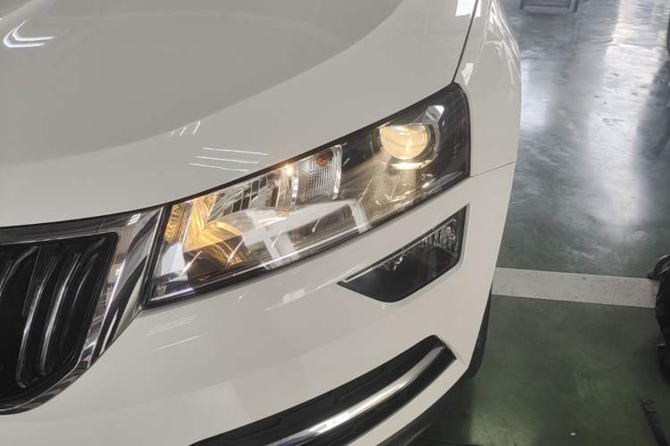 Used Skoda Karoq 2021 TSI280 Luxury Edition Left Front Headlight
