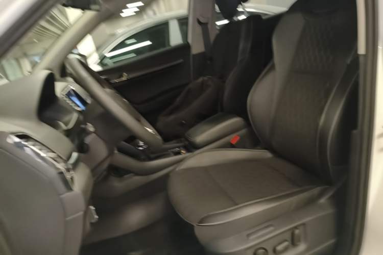 Used Skoda Karoq 2021 TSI280 Technology Edition Left Front Seat