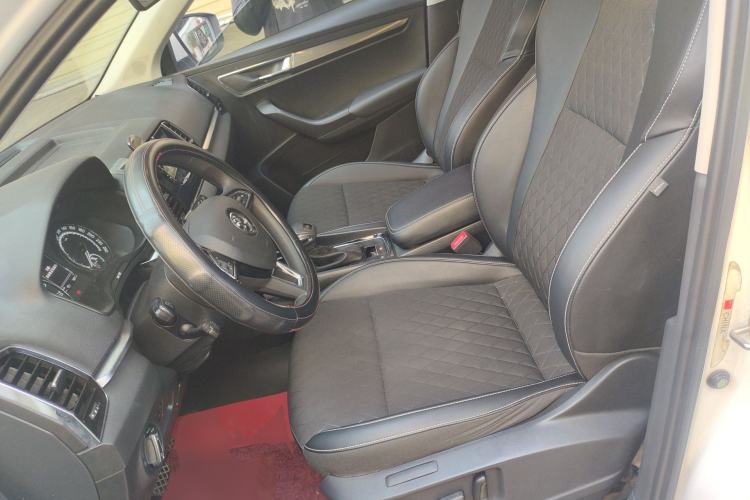 Used Skoda Karoq 2021 TSI280 Luxury Edition Left Front Seat