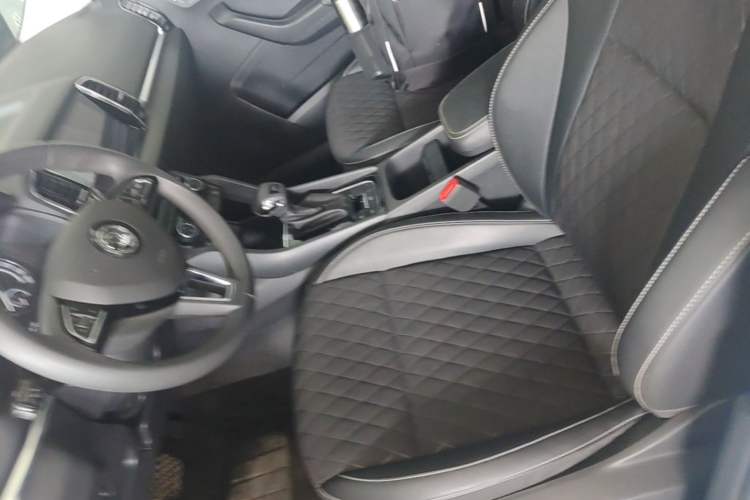 Used Skoda Karoq 2021 TSI280 Technology Edition Left Front Seat