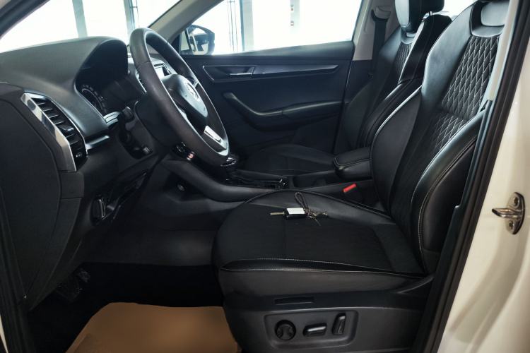 Used Skoda Karoq 2021 TSI280 Luxury Edition Left Front Seat