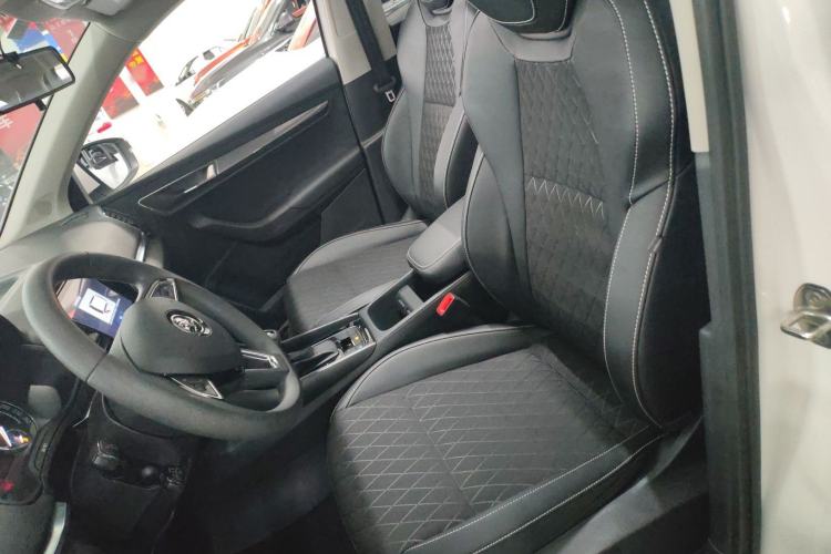 Used Skoda Karoq 2021 TSI280 Luxury Edition Left Front Seat