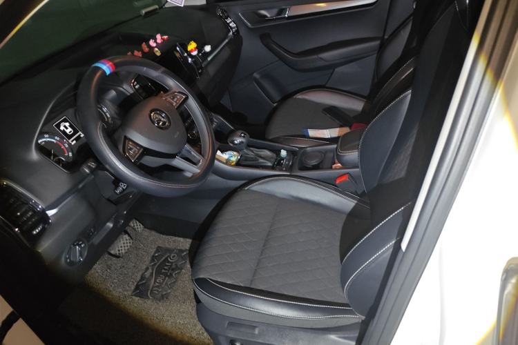 Used Skoda Karoq 2021 TSI280 Luxury Edition Left Front Seat