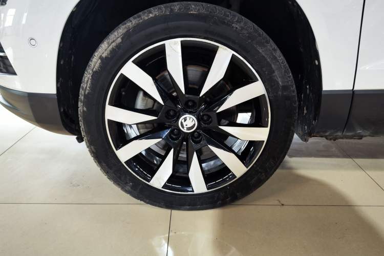 Used Skoda Karoq 2021 TSI280 Luxury Edition Left Front Wheel Hub