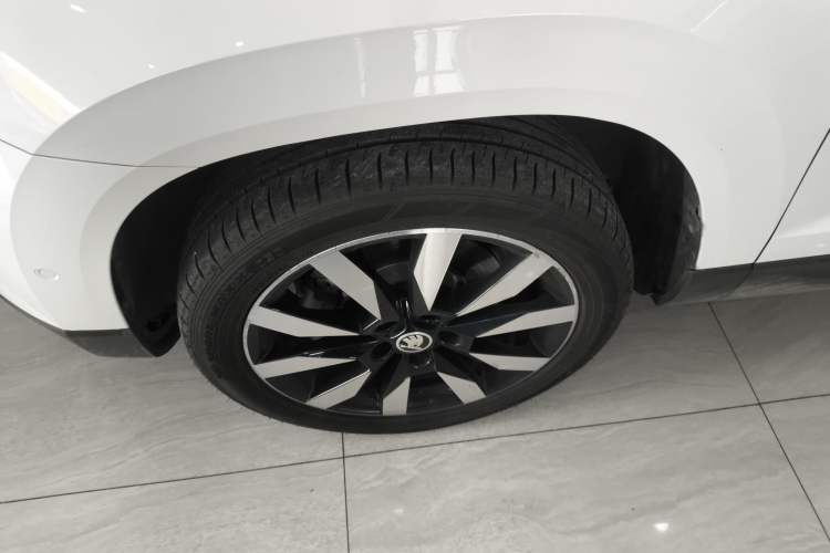 Used Skoda Karoq 2021 TSI280 Luxury Edition Left Front Wheel Hub