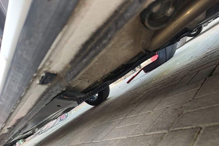 Used Skoda Karoq 2021 TSI280 Luxury Edition Left Side Sill